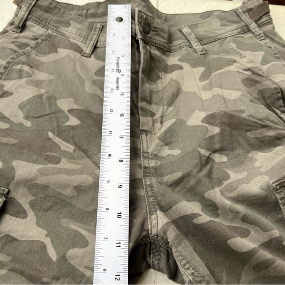 Y2K No Boundaries Cargo camouflage pants with multiple pockets Men Size 30x32 - Picture 6 of 8